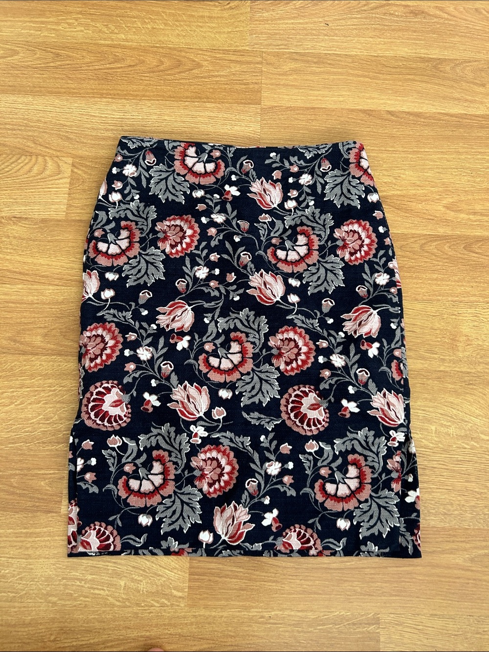 LOFT Geranium Jacquard Pencil Skirt flower